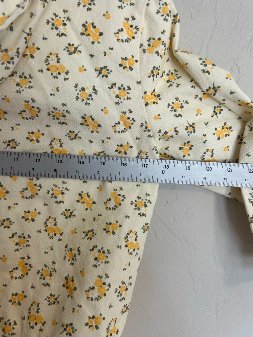 Girls floral jacket Yellow Size 10/12 NWO (1760)